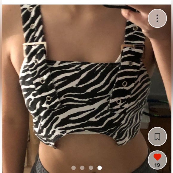 Carmar Zebra Buckle Crop-top - Picture 2 of 4